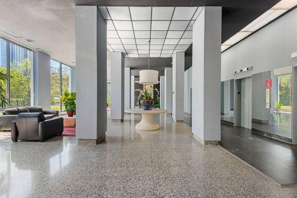 2208-Top Flr-Work/Game Sta-600 Mb-1 Free Park-King Atlanta Exterior photo