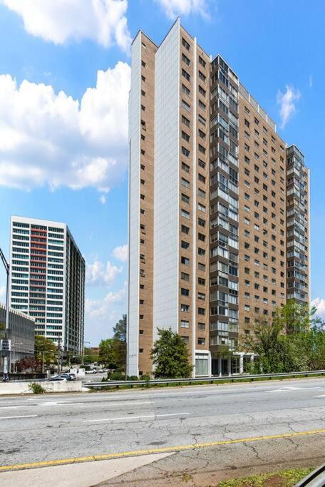 2208-Top Flr-Work/Game Sta-600 Mb-1 Free Park-King Atlanta Exterior photo
